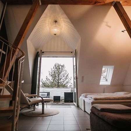 Eigenes Maisonettehaus In Idyllischer Lage Mit Balkon, Nahe Messe, 24H Self-Check In, Gratis Parken Schwabach Dış mekan fotoğraf