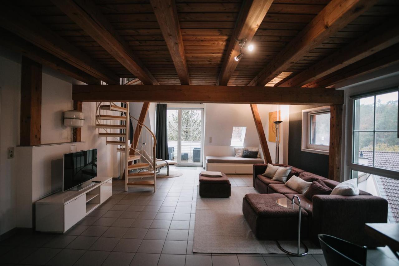 Eigenes Maisonettehaus In Idyllischer Lage Mit Balkon, Nahe Messe, 24H Self-Check In, Gratis Parken Schwabach Dış mekan fotoğraf