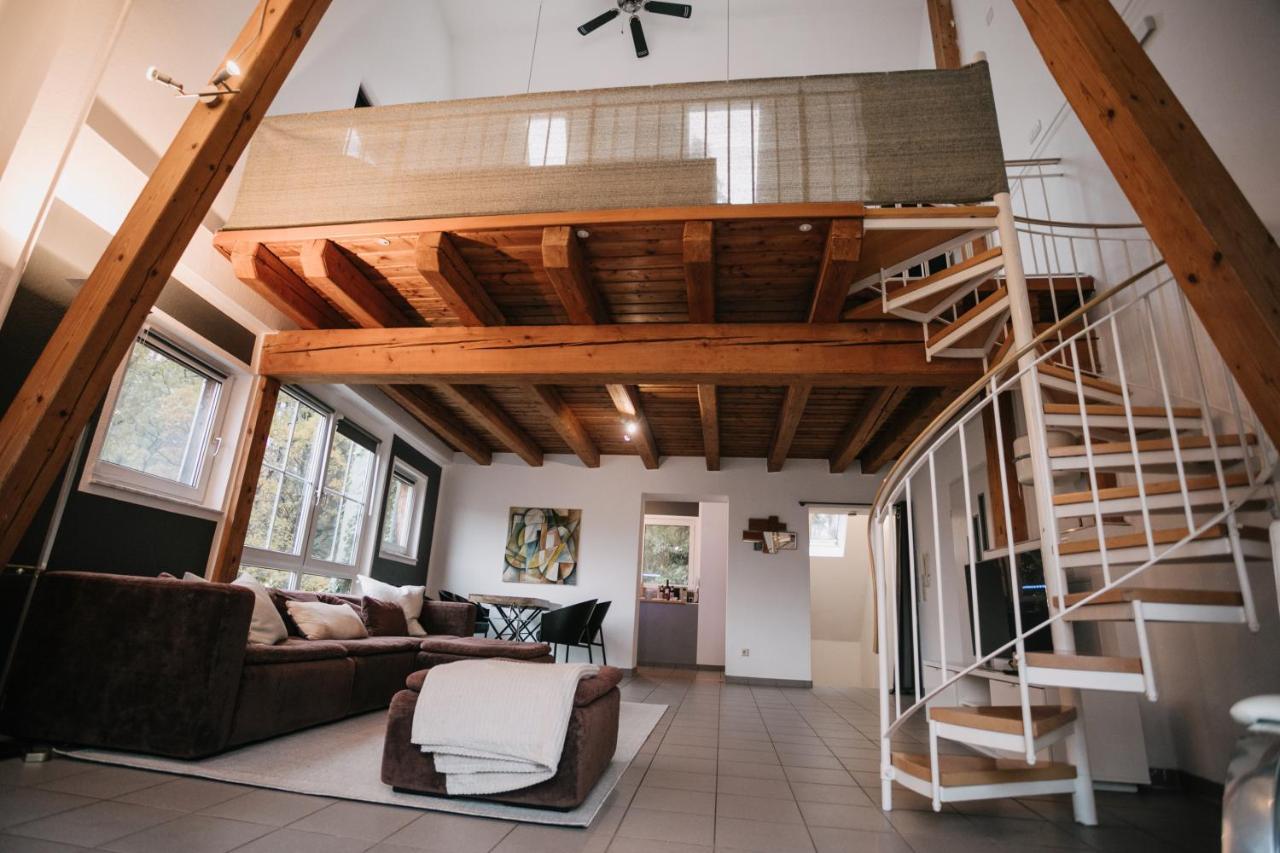 Eigenes Maisonettehaus In Idyllischer Lage Mit Balkon, Nahe Messe, 24H Self-Check In, Gratis Parken Schwabach Dış mekan fotoğraf