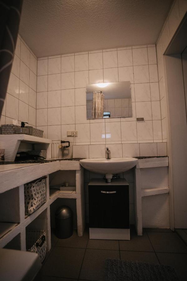 Eigenes Maisonettehaus In Idyllischer Lage Mit Balkon, Nahe Messe, 24H Self-Check In, Gratis Parken Schwabach Dış mekan fotoğraf