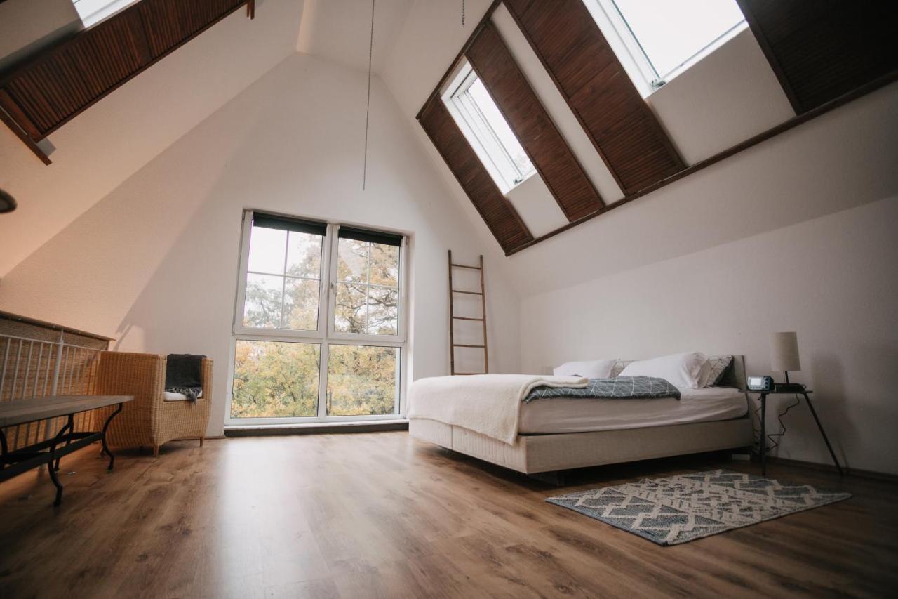 Eigenes Maisonettehaus In Idyllischer Lage Mit Balkon, Nahe Messe, 24H Self-Check In, Gratis Parken Schwabach Dış mekan fotoğraf