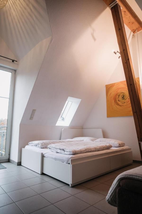 Eigenes Maisonettehaus In Idyllischer Lage Mit Balkon, Nahe Messe, 24H Self-Check In, Gratis Parken Schwabach Dış mekan fotoğraf