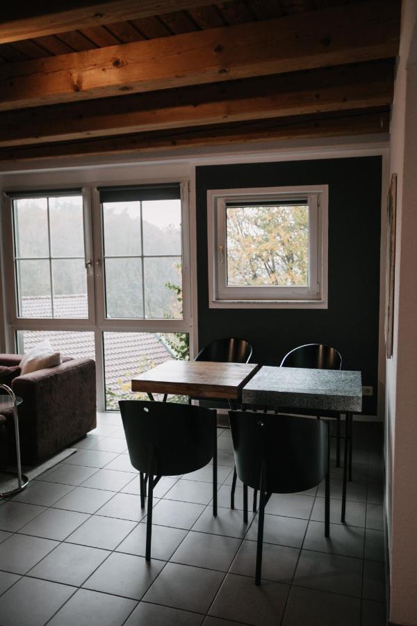 Eigenes Maisonettehaus In Idyllischer Lage Mit Balkon, Nahe Messe, 24H Self-Check In, Gratis Parken Schwabach Dış mekan fotoğraf