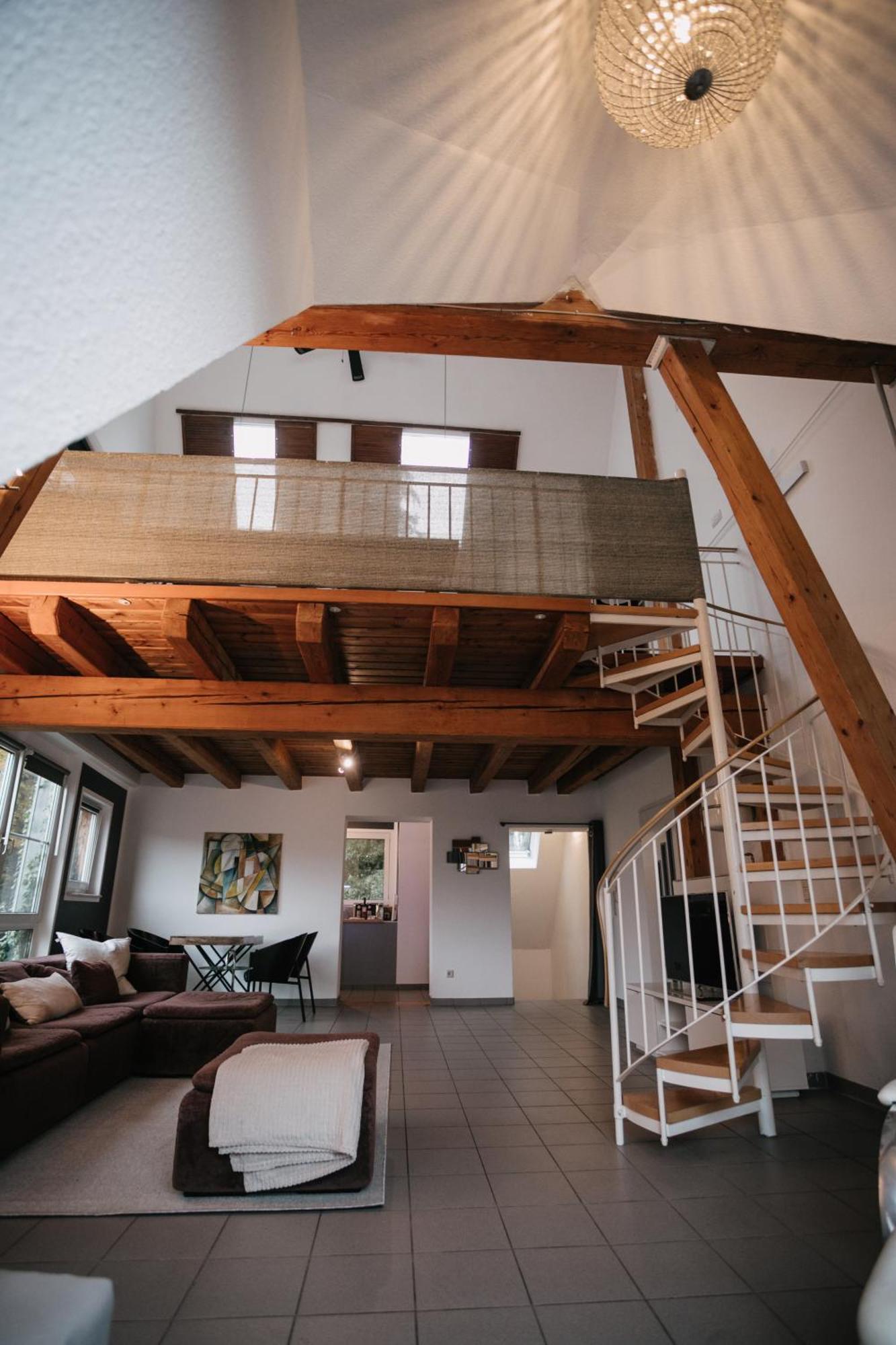 Eigenes Maisonettehaus In Idyllischer Lage Mit Balkon, Nahe Messe, 24H Self-Check In, Gratis Parken Schwabach Dış mekan fotoğraf