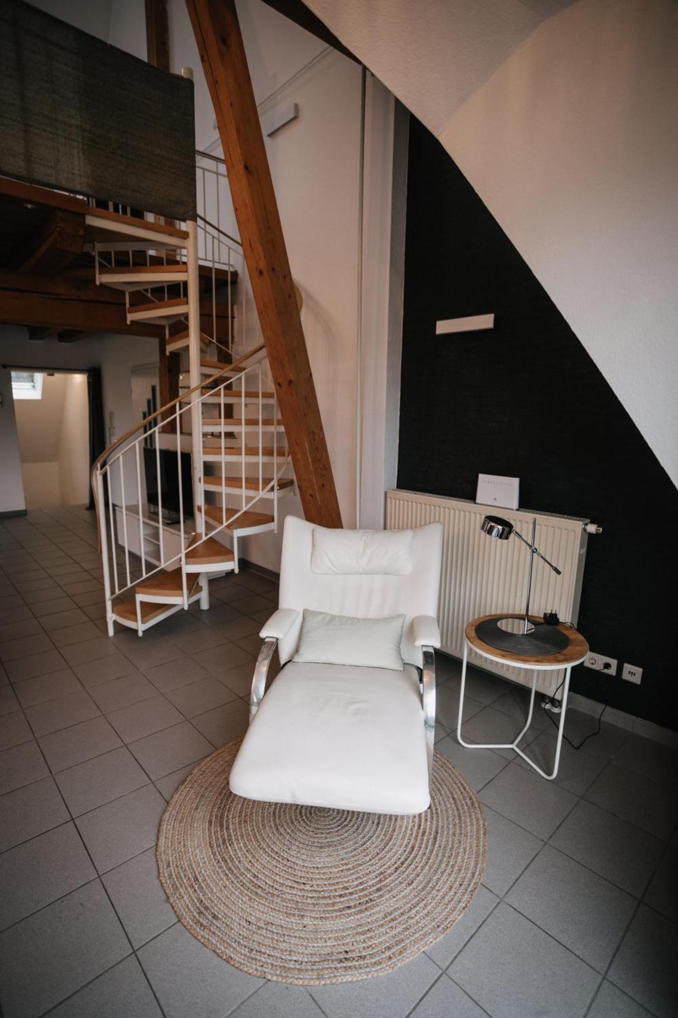 Eigenes Maisonettehaus In Idyllischer Lage Mit Balkon, Nahe Messe, 24H Self-Check In, Gratis Parken Schwabach Dış mekan fotoğraf